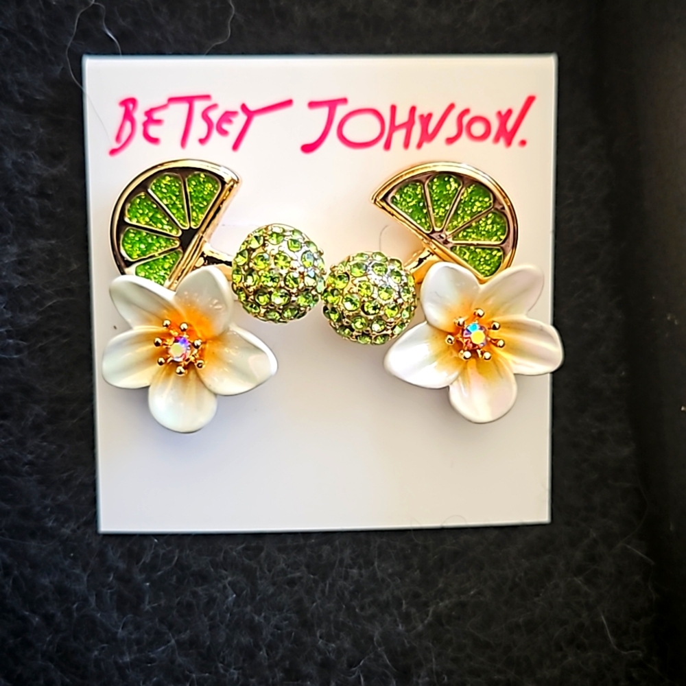 Betsey Johnson Gold Tone Lime Slice & Tropical Flower Cluster Stud Earrings NWT